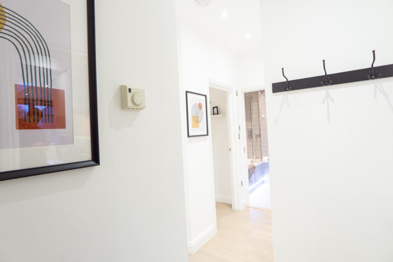 A Beautiful One Bedroom Flat With Garden & Parking Mill Hill Eksteriør bilde