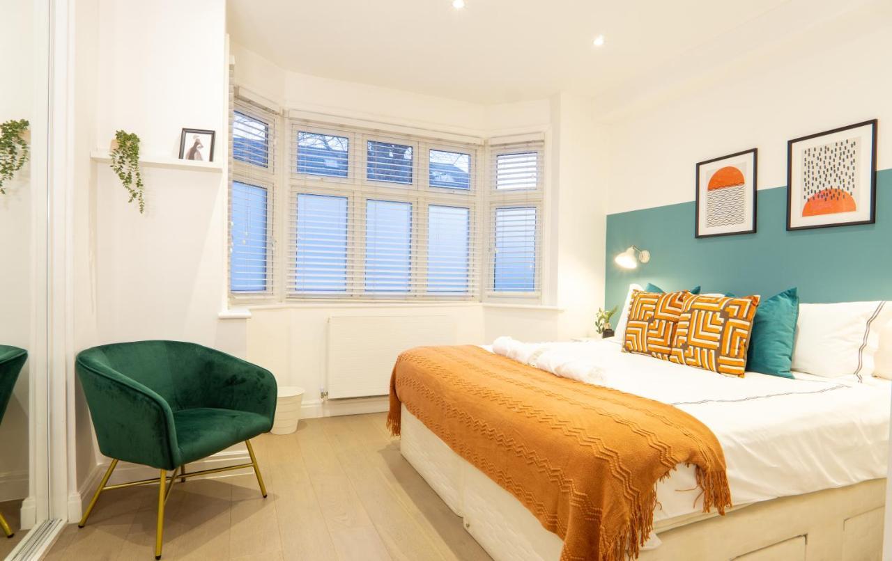 A Beautiful One Bedroom Flat With Garden & Parking Mill Hill Eksteriør bilde